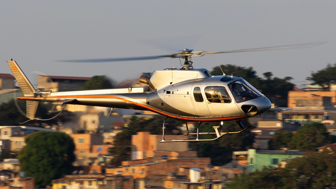 Airbus AS350 B2 (Esquilo) 2000