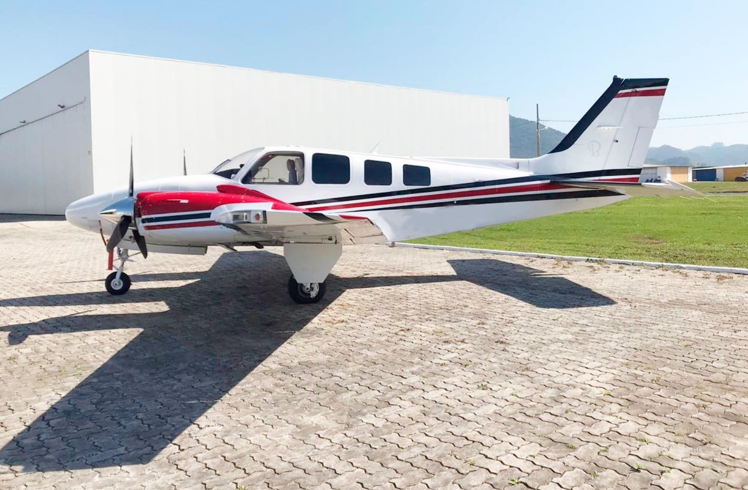Beechcraft Baron G58 2006
